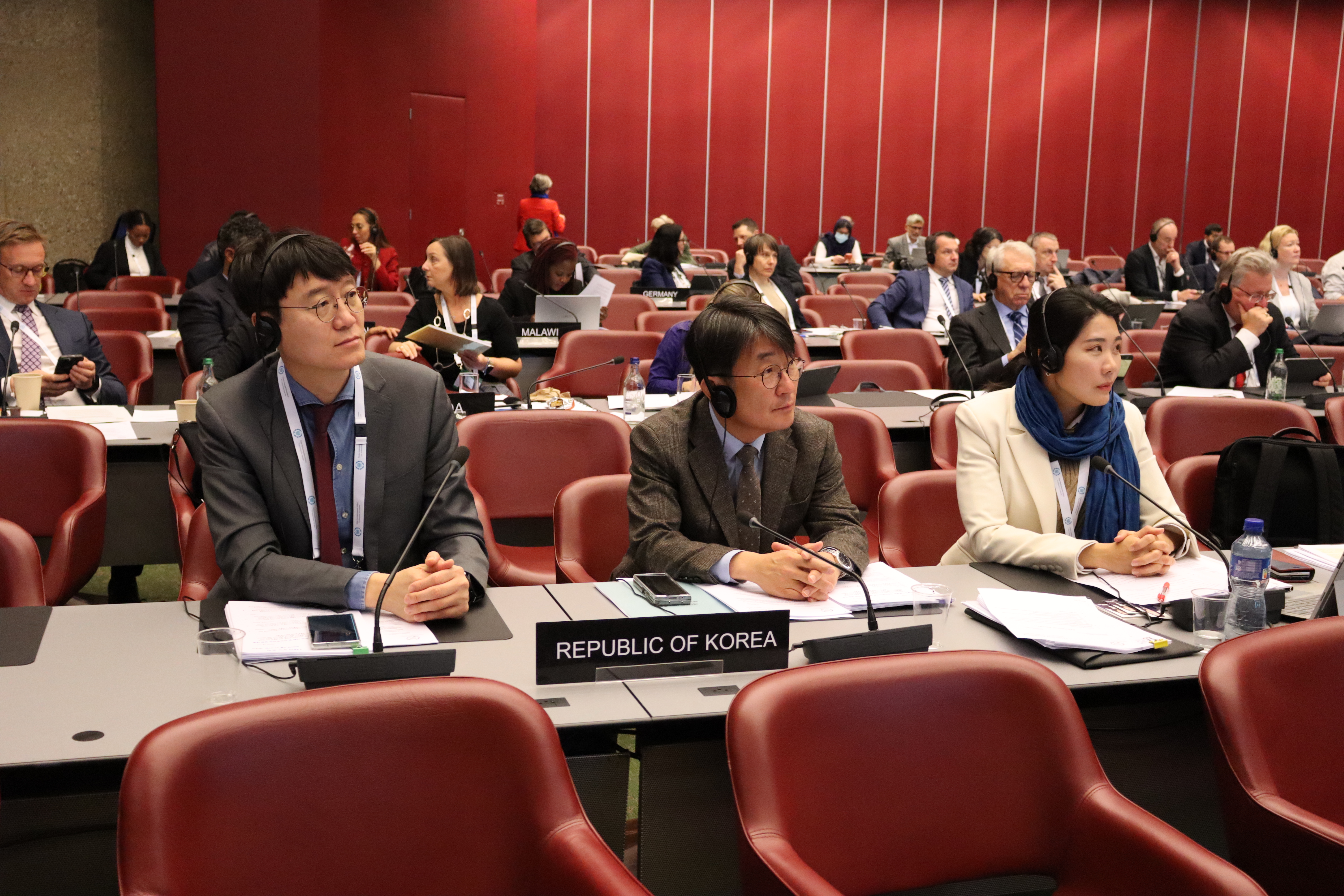 대표단 회의 참석 사진 2.jpg