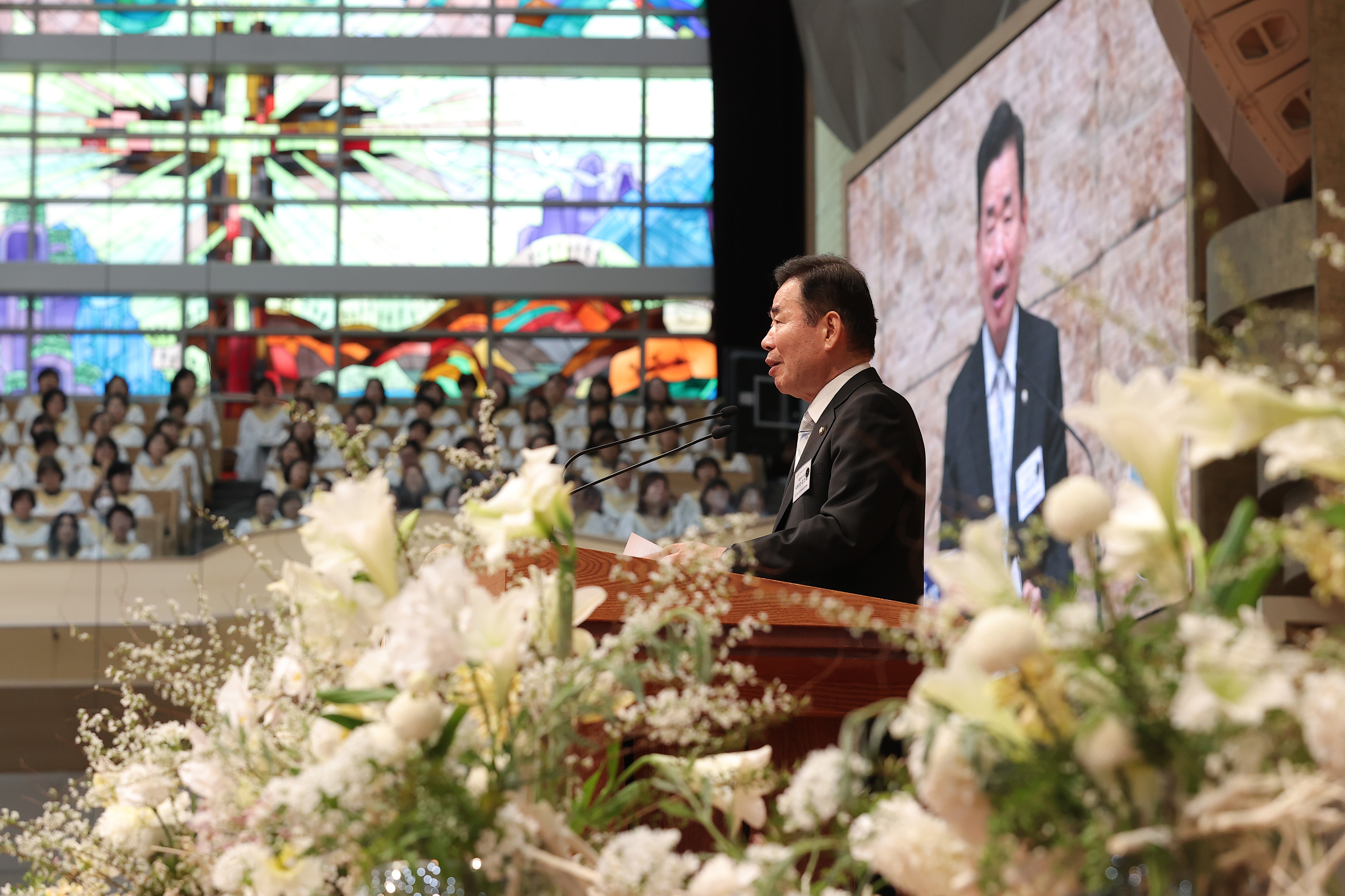 김진표 의장, 명성교회에서 열린 2024 부활절 연합예배 참석 관련사진 1 보기