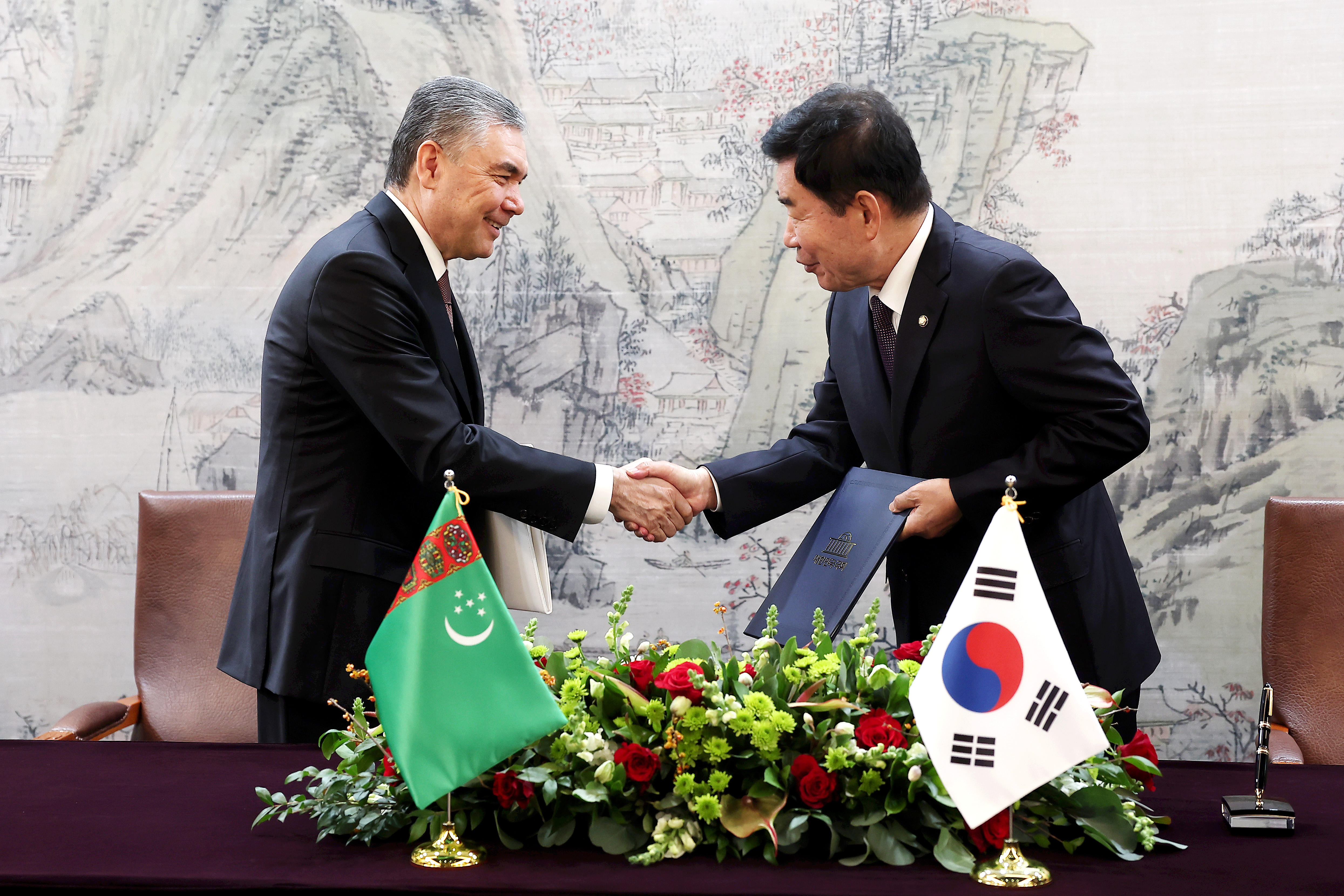 김진표 의장, 베르디무하메도프 투르크메니스탄 상원의장과 회담 1 관련사진 2 보기